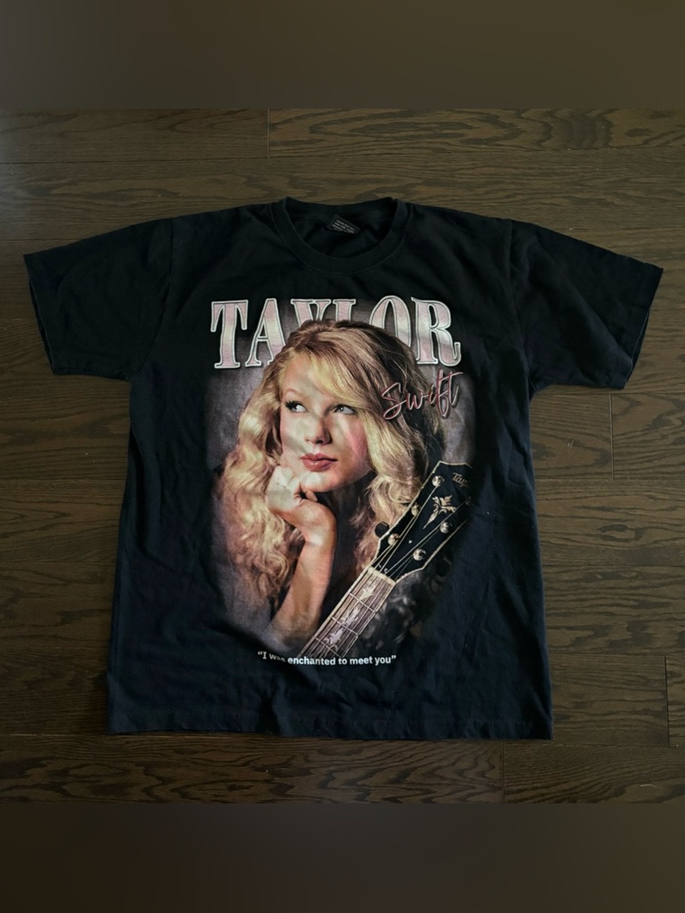 Taylor Swift Tee - Picture 2 of 6